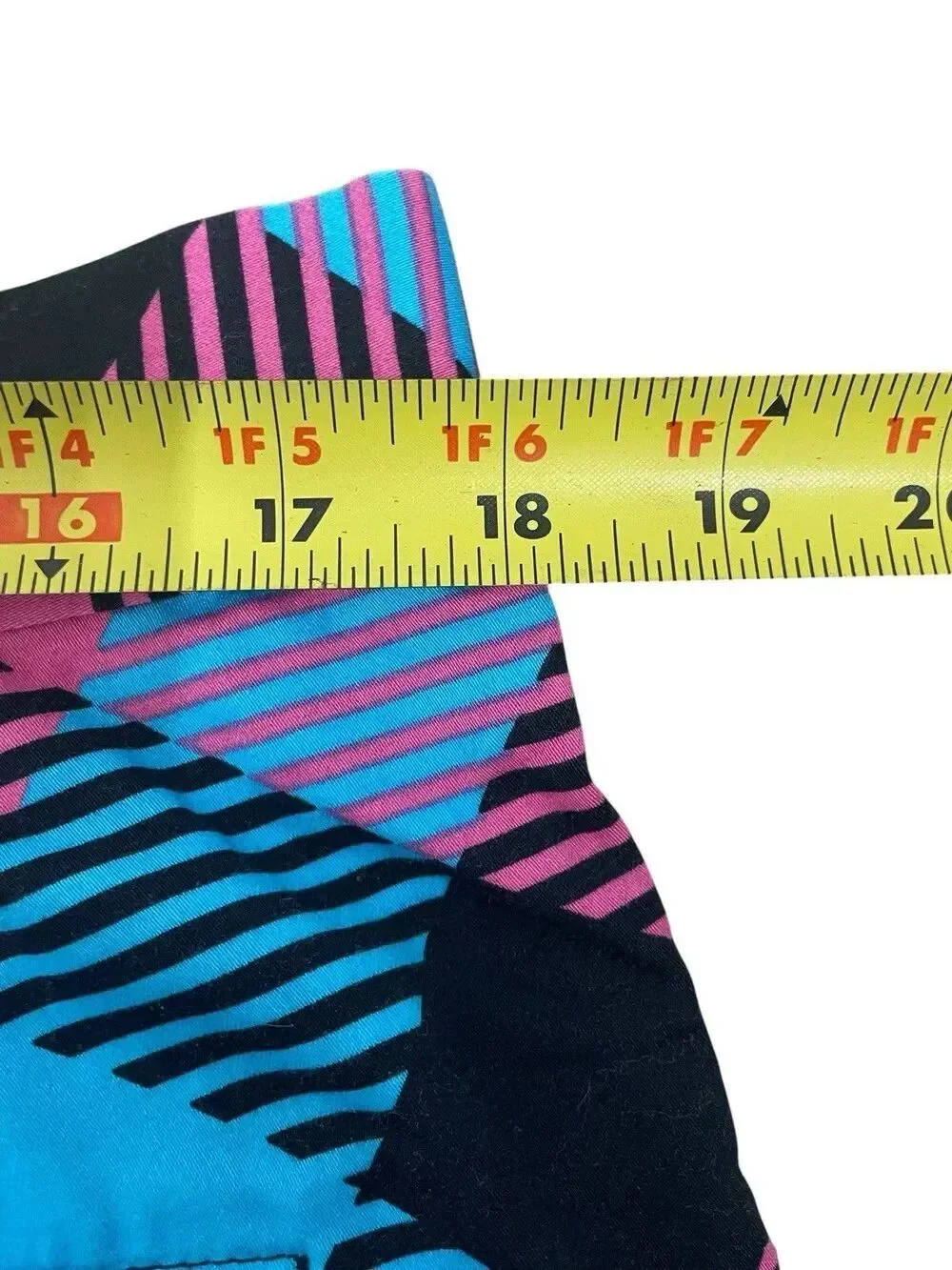 Loudmouth Golf Shorts Women’s Size 36 Pink Blue Geometric Stretch Cotton